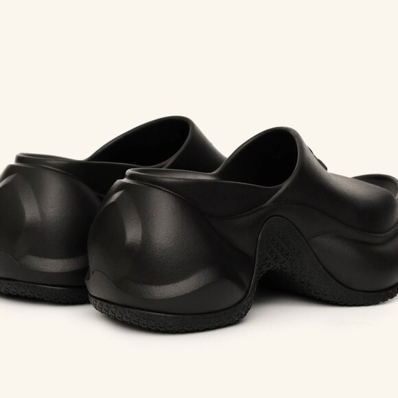 Compass Wave High-Heel Bumper Sandal In Black - Size 7/37 24cm - Picture 4 of 7